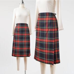 Vintage 70s Tartan Plaid Wool Kilt Skirt by Deans of Scotland size Small